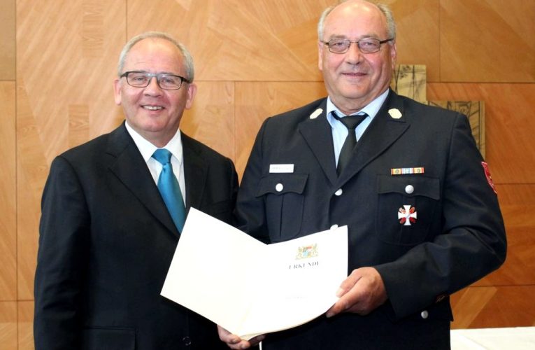 Charly volland received the cross for special merits